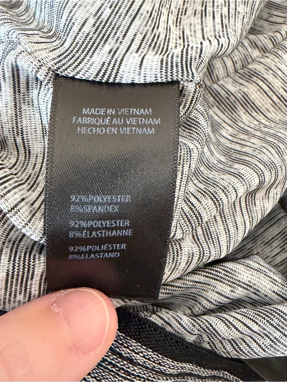 NWOT Kenneth Cole Dri-Fit Shorts - Picture 4 of 4